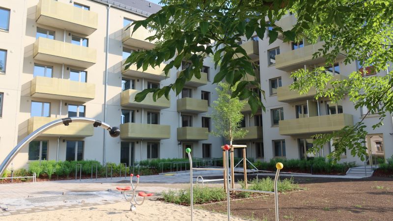 Fertigstellung WiD-Bauvorhaben Fröbelstraße/Löbtauer Straße Innenhof mit Spielplatz